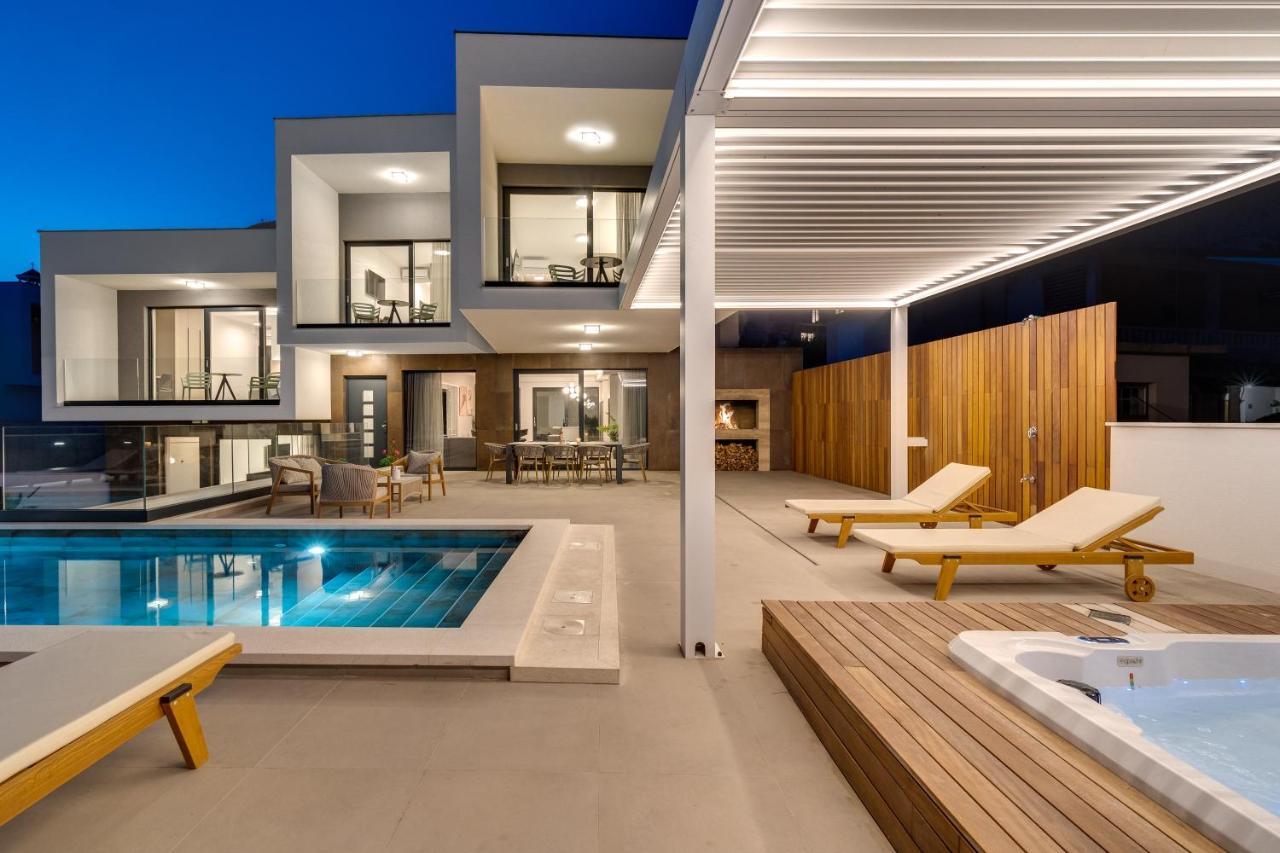 New! Villa Bava With 4 En-Suite Bedrooms, Heated 33 Sqm Pool Omiš Exteriér fotografie